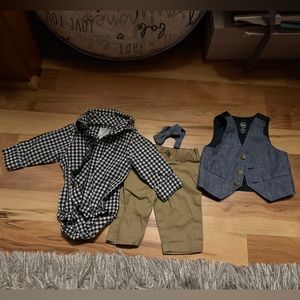 Baby boy Newborn dress set (pants/bow tie/onsie/vest)